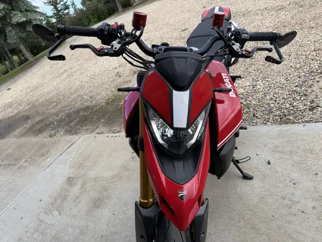 2020 Ducati Hypermotard SP in Sport Bikes in Calgary - Image 4