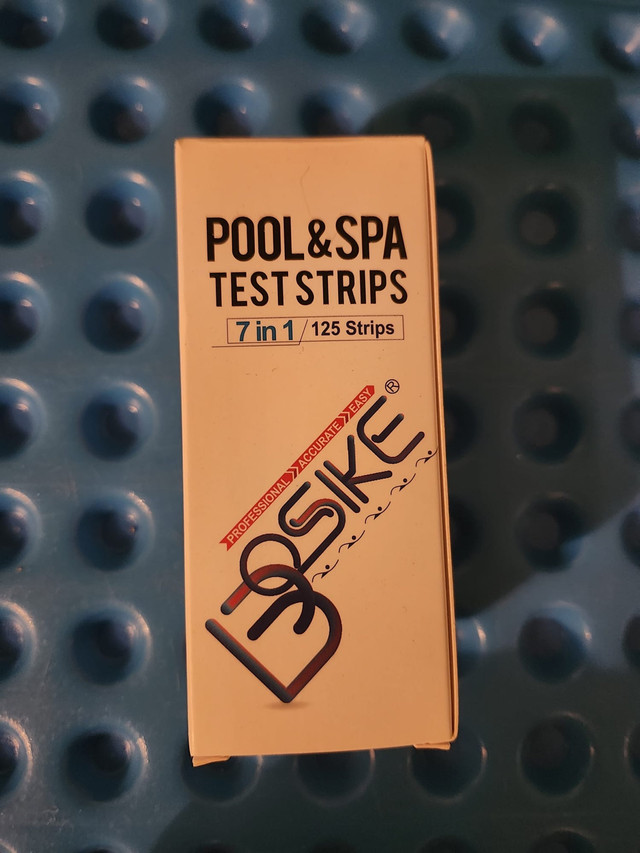 Pool Test Strips 7in1 test strips - 60 strips in Hot Tubs & Pools in Markham / York Region