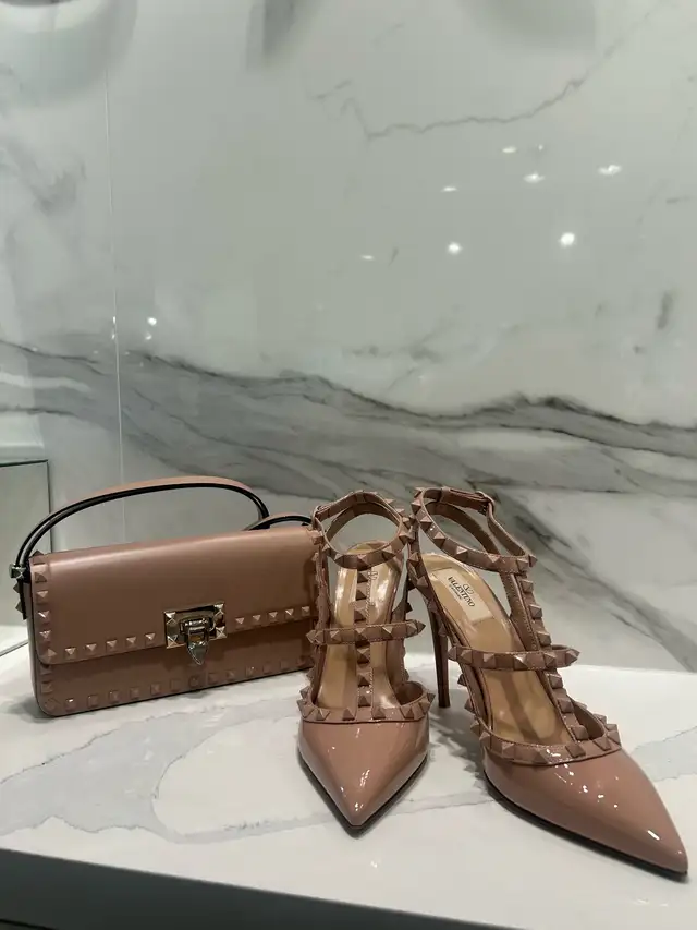 bag purse  in Women's - Bags & Wallets in City of Toronto - Image 7