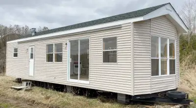 Looking for a personal retreat, family home, mobile office, or unique rental property? This 40x12 ft...