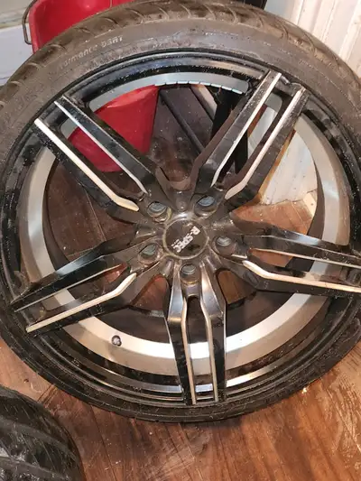 Staggered Set of Rspec 5x120 rims off my BMW 328i M sport the front are 235 35 19s but the front tir...