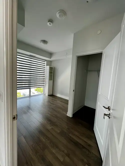 2 Bedroom | 2 bathroom condo Address: 10 Meadowglen Place, Toronto ON, M1G 0A8 RENT: • 1000 ~ Second...