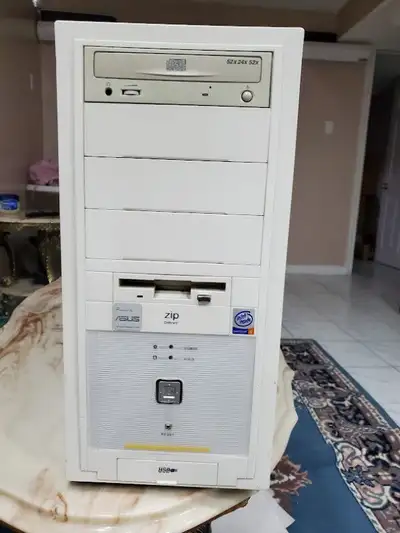 Super DVR Security System Q-see 2 Cameras, 80 foot camera cables, Video card in Computer Comes with...