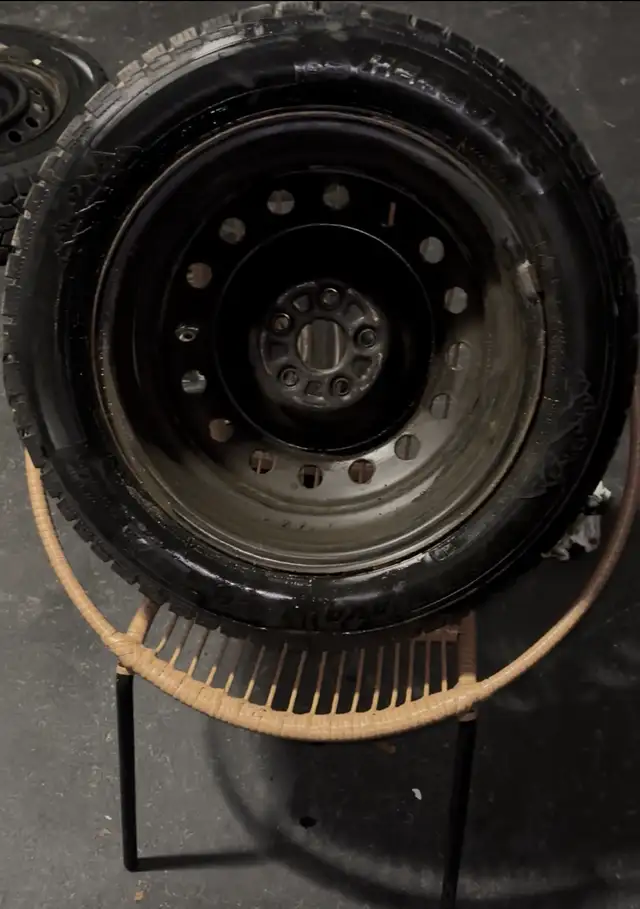Excellent Set Of Hercules Avalanche Winter Tires And Rims  in Tires & Rims in Mississauga / Peel Region - Image 4