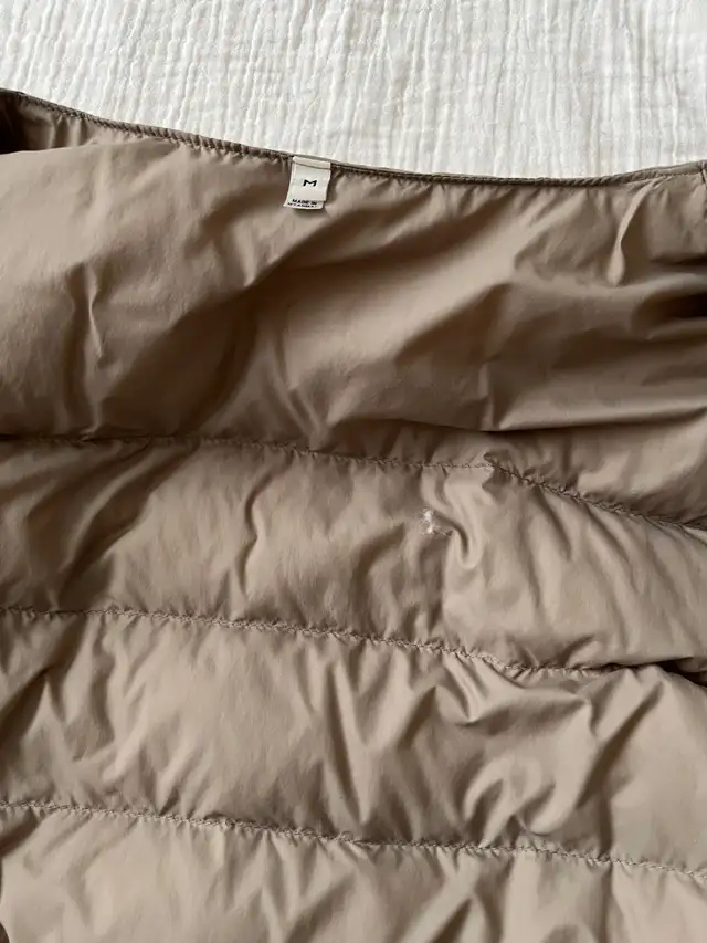 Muji Women's Lightweight Down Collarless Jacket Puffer Sz M in Women's - Tops & Outerwear in Markham / York Region - Image 5