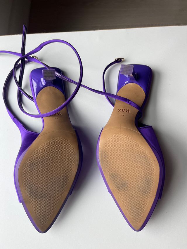 Purple Zara high heels dans Femmes - Chaussures  à Ville de Montréal - Image 4