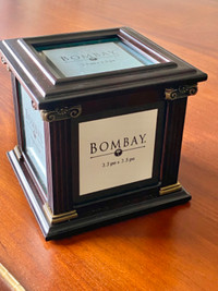 Bombay Company Classic Photo Cube