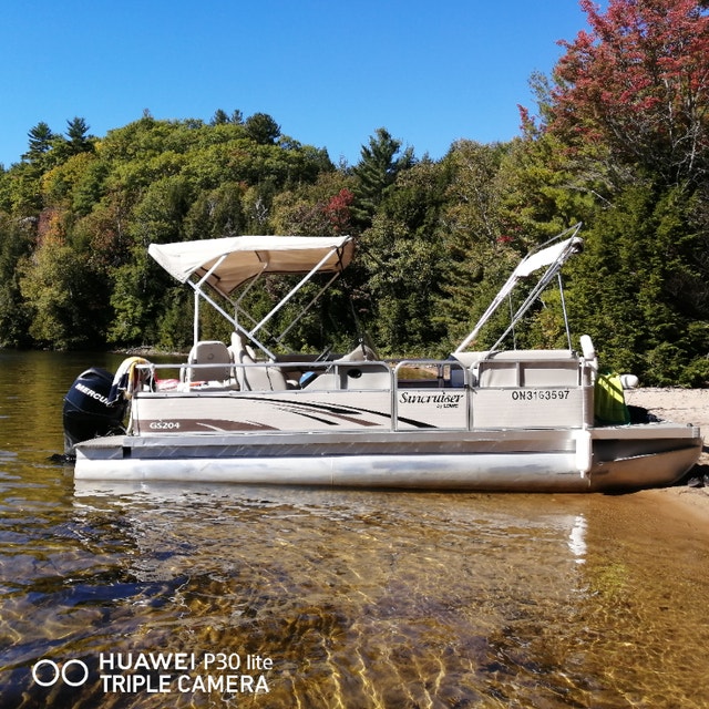 20 ft Sunchaser Pontoon Boat Powerboats & Motorboats Muskoka Kijiji