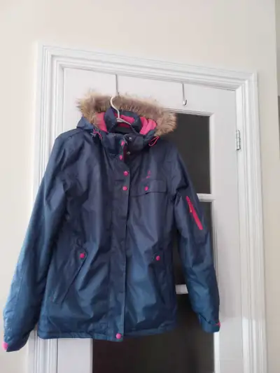 girl 16 great condition winter hooded jacket (or women S), View more