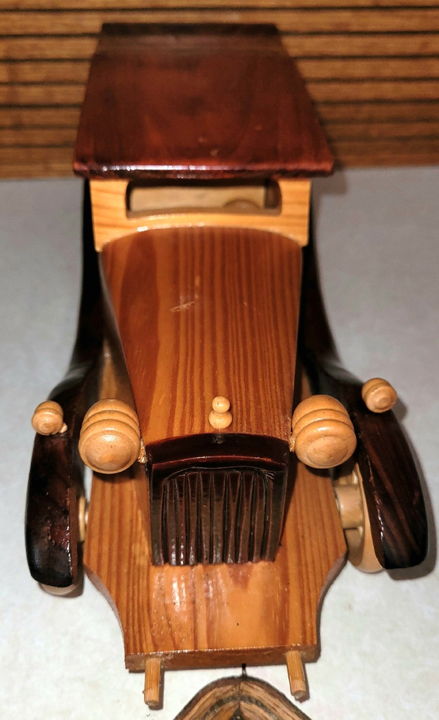 Wooden car in Toys & Games in Lethbridge - Image 4