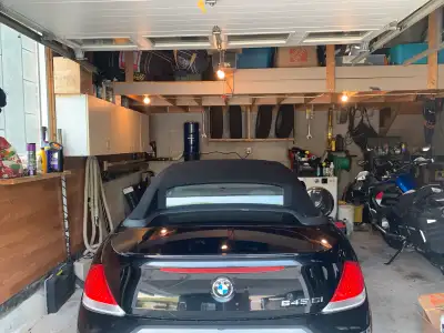 2004 Black bmw 645ci for sale. Low km. For its age. 140,000 If interested, make an offer.