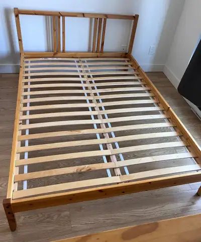 Bed frame pine Double with slatted bed base - very good state, clean and solid - comes with slatted...