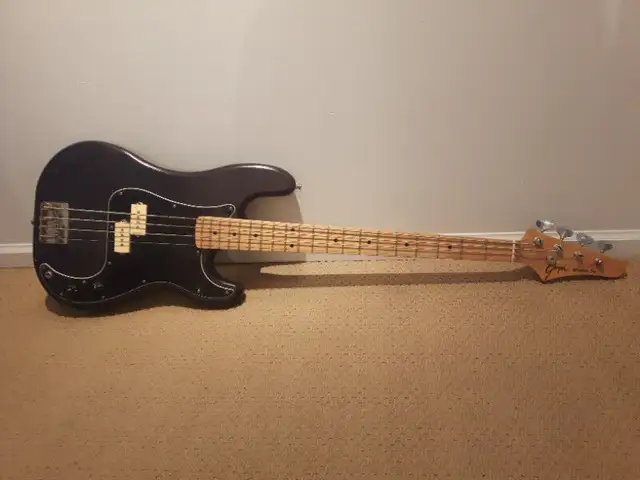 Vintage GOYA STUDIO 76 Electric Guitar(bass guitar) in Guitars in Richmond - Image 2