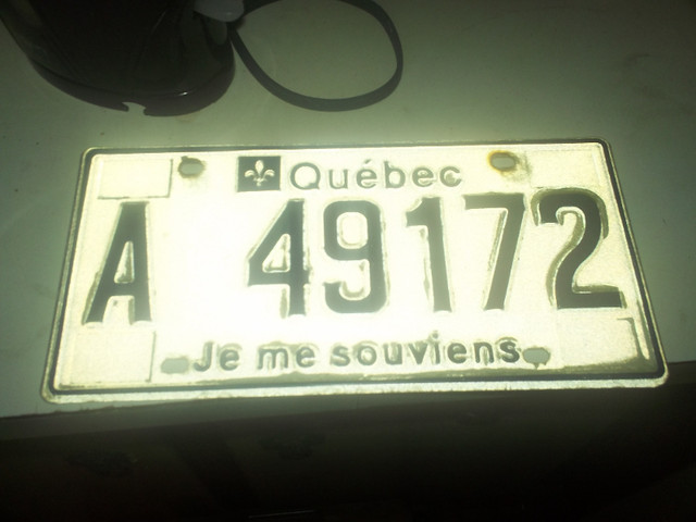 plaque d immatriculation d autobus dans Art et objets de collection  à Rimouski / Bas-St-Laurent