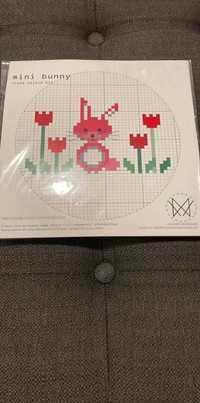 Diana Waters bunny mini cross stitch kit - brand new