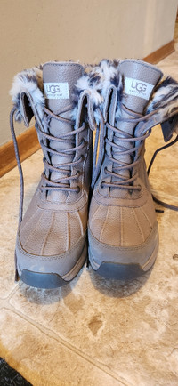Ugg Adirondack Winter boots