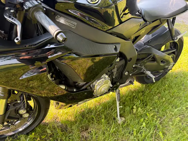 2015 Yamaha YZF R1s in Sport Bikes in City of Toronto - Image 5