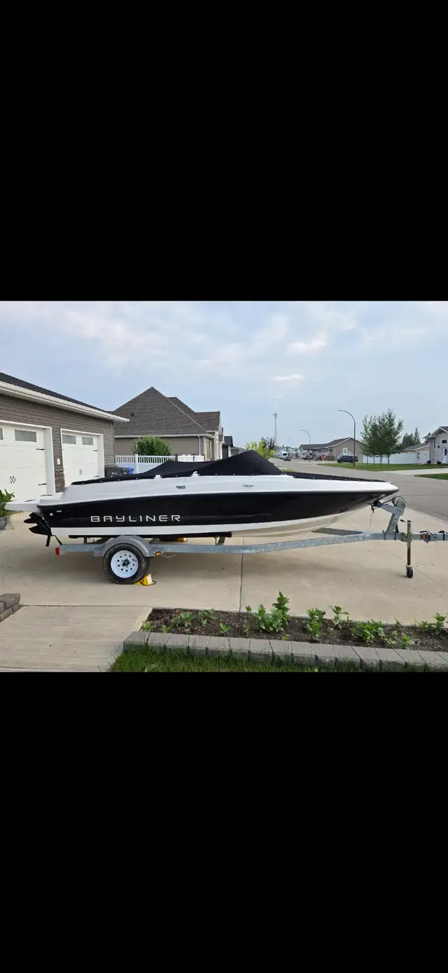 2014 BAYLINER S175 in Powerboats & Motorboats in Regina - Image 5