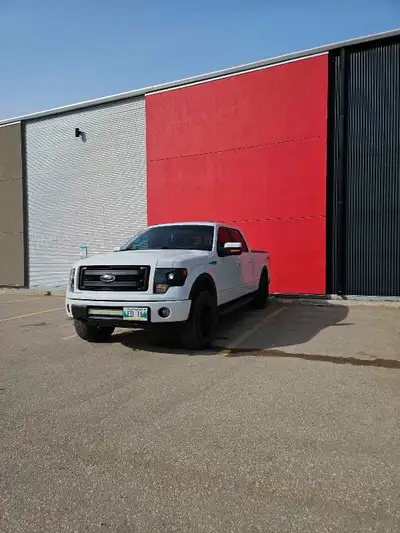 2014 Ford F150 FX4 clean title