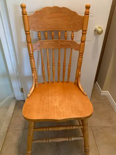 CHAIR : solid Oak : Extremely Sturdy, Clean, Smoke Free, View more