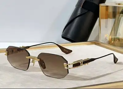 DM US NOW FOR ORDERS. Premium glasses 100% genuine quality Insta: 902Dxpe.Shop