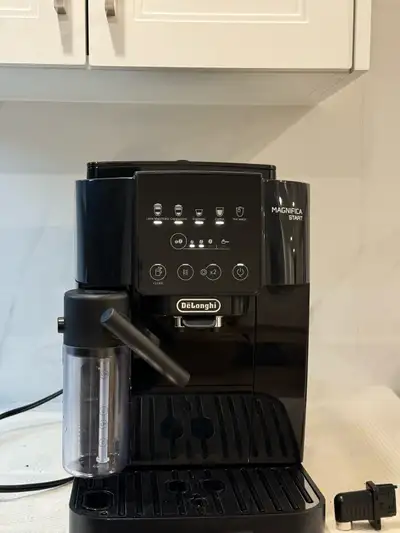 “Like New” DeLonghi Magnifica Start Espresso Machine, View more