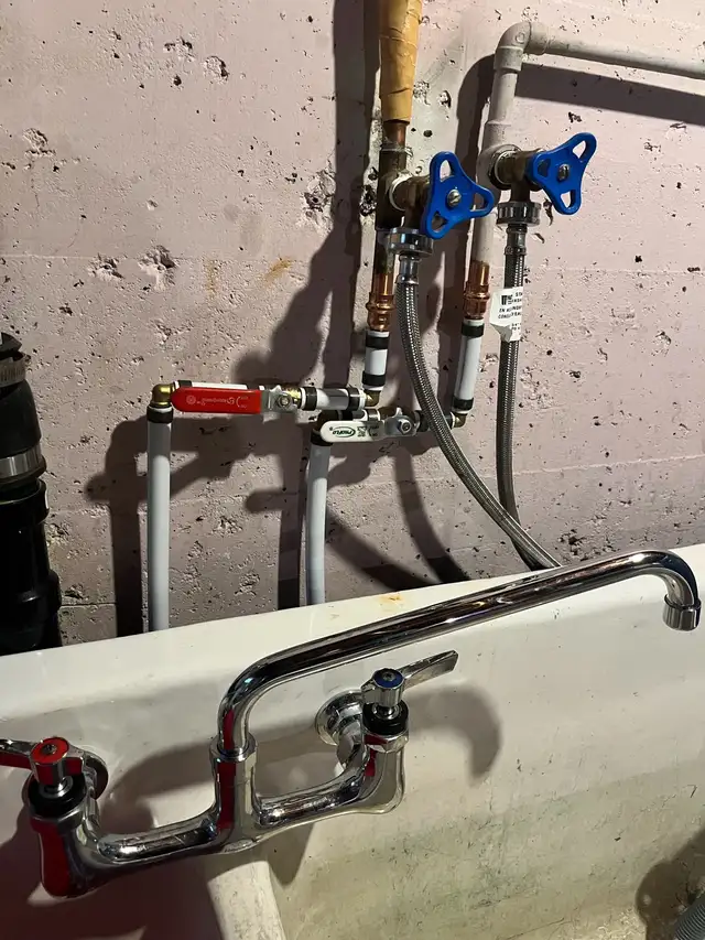 Licensed Plumbing Services429746937670543360