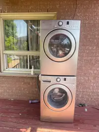 Like new 27w washer dryer can Deliver