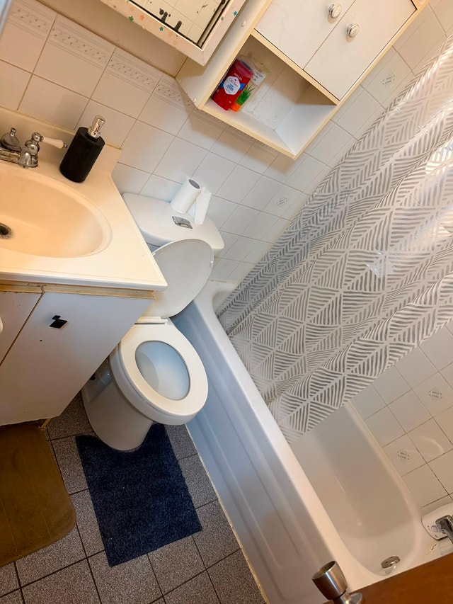 Cozy Bachelor Unit in Family Duplex – $650 All-Inclusive — photo 3