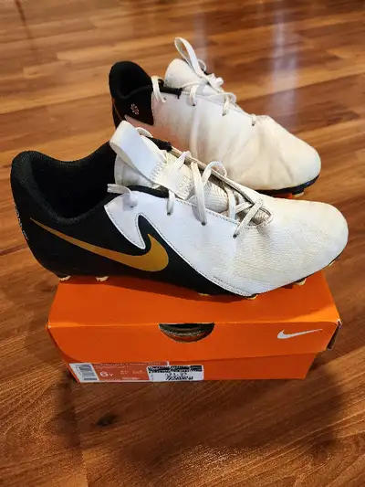 Chaussures de Soccer, View more