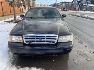 Ford Crown Victoria 2010 for sale 