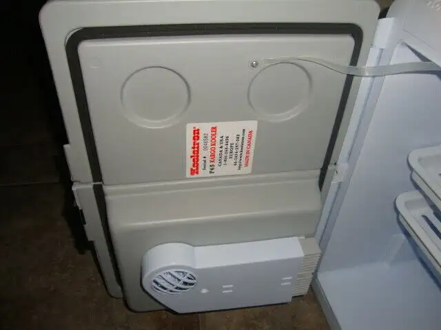 KOOLATRON KARGO KOOLER CAMPING COOLER in Fishing, Camping & Outdoors in Norfolk County - Image 4