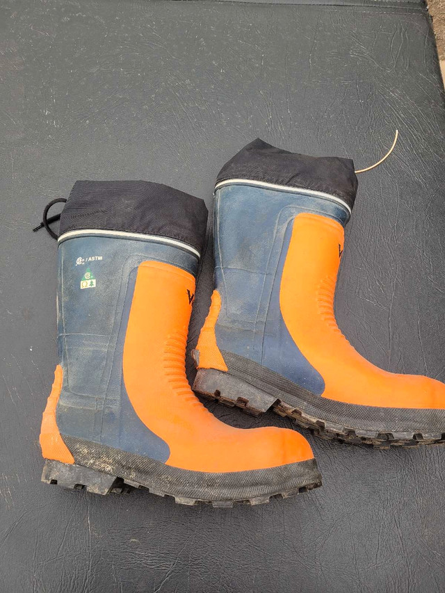 Viking cutting boots size 12 in Other in Thunder Bay