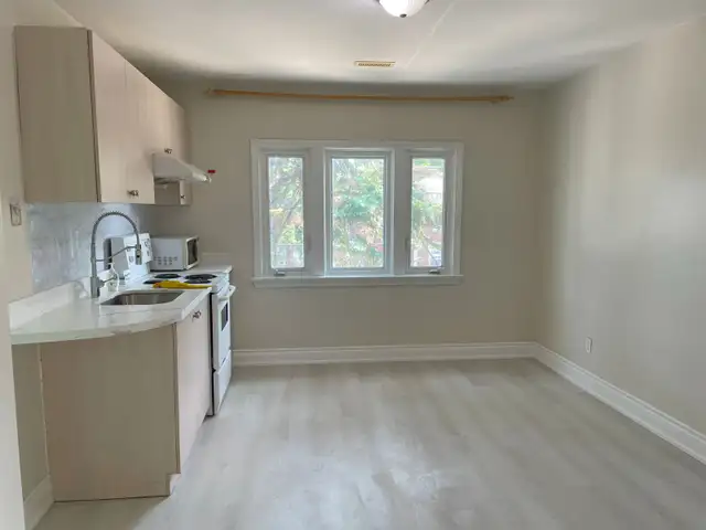 Eglinton/Dufferin 1 bedroom   1 living room apartment (second fl