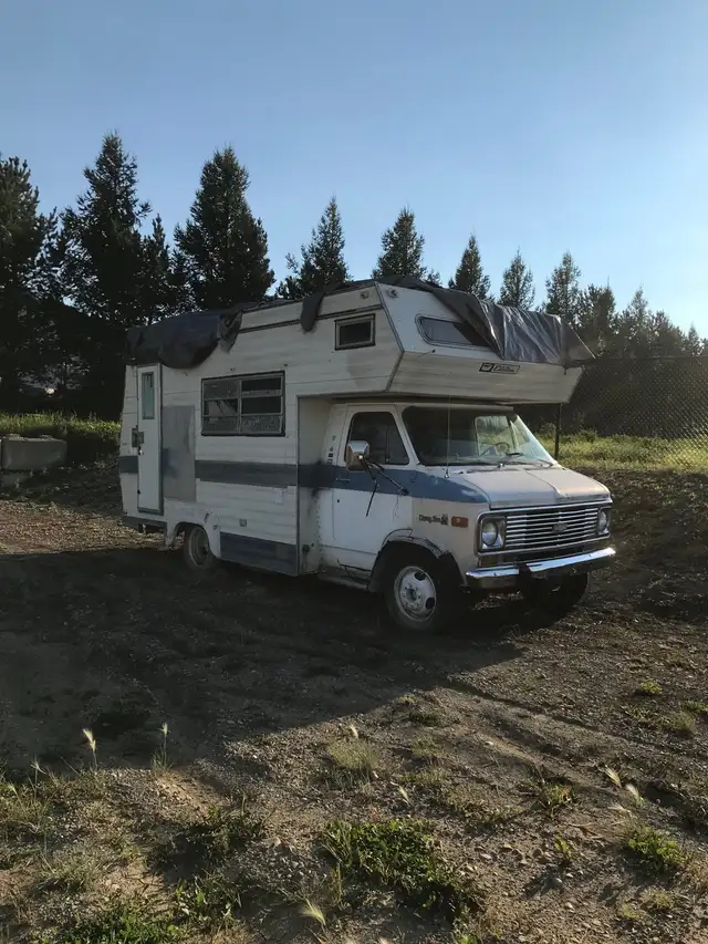1974 Chevrolet G30 motorhome Class C in RVs & Motorhomes in Edmonton - Image 2