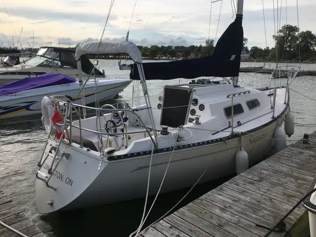 Electric 1981 MIRAGE 27 (Perry) Sailboat & Trailer in Sailboats in Leamington - Image 2