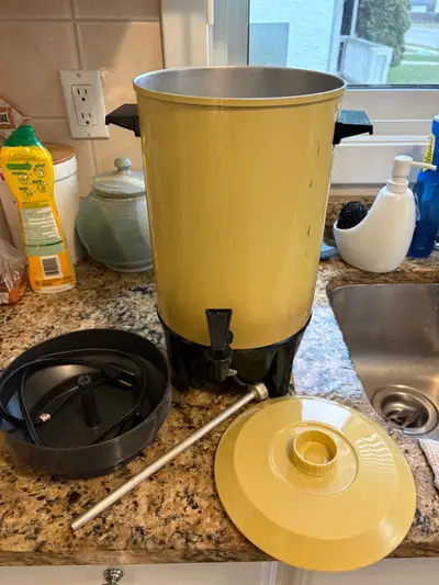 West Bend Automatic Coffee Maker 12 to 30 Cups, View more