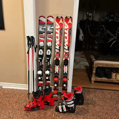 120 kids ski with boots I have boots size 20.5,21.5,22.5,23.5,24.5.. Ski ready to go Free poles . Pr...