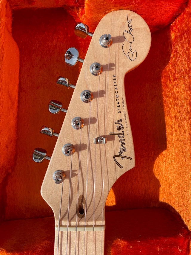 2009 Fender Eric Clapton Stratocaster Pewter Guitars Edmonton Kijiji