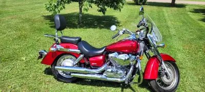 2008 750 Honda Shadow Aero Motorcycle. Excellent Condition. Only 9801km. New Battery. Available in S...