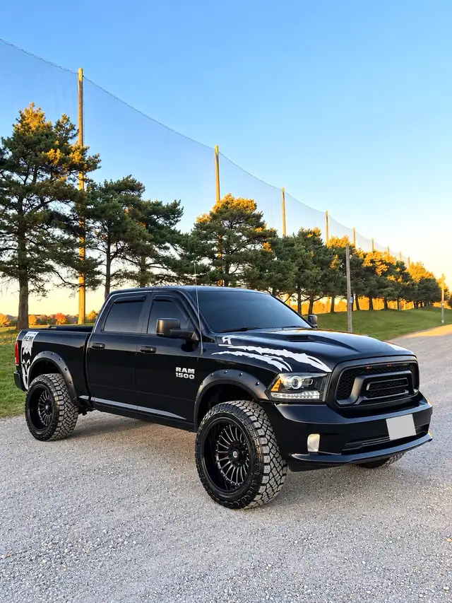 Dodge Ram 1500589628651707443201