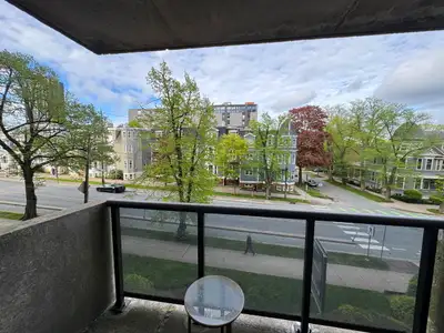 Private Room Near Dal | Fully Furnished | 2 Min Walk |