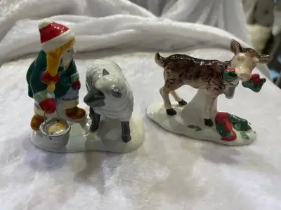 Snow Village - Dept. 56 Christmas at the Farm. 2 piece set.