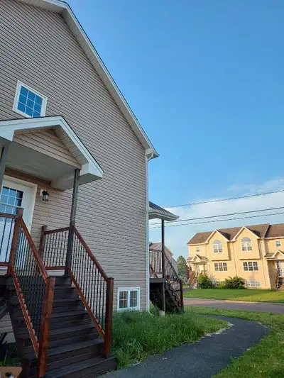 Apartment basement $1600 ALL inclusive