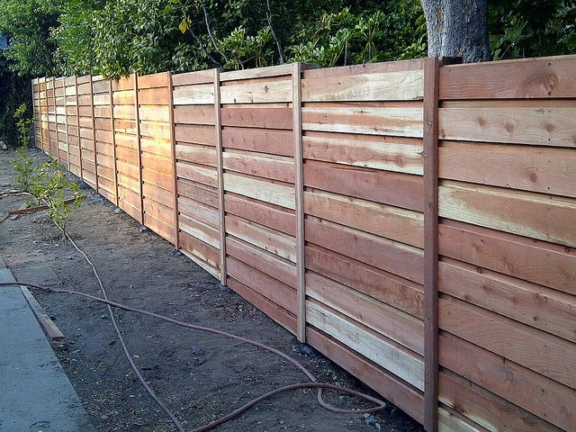 25 years of warranted fences with vinyl or wood (647)936-2737 in Fence, Deck, Railing & Siding in Markham / York Region