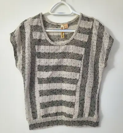 Please check out my other ads. All sales are final.