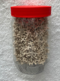 ⅛” Flexible Tile Spacers (jar of ≈ 850 spacers)
