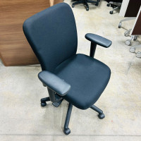 Haworth Look Chair-Excellent Condition Call Us NOW!!!!!!!!!