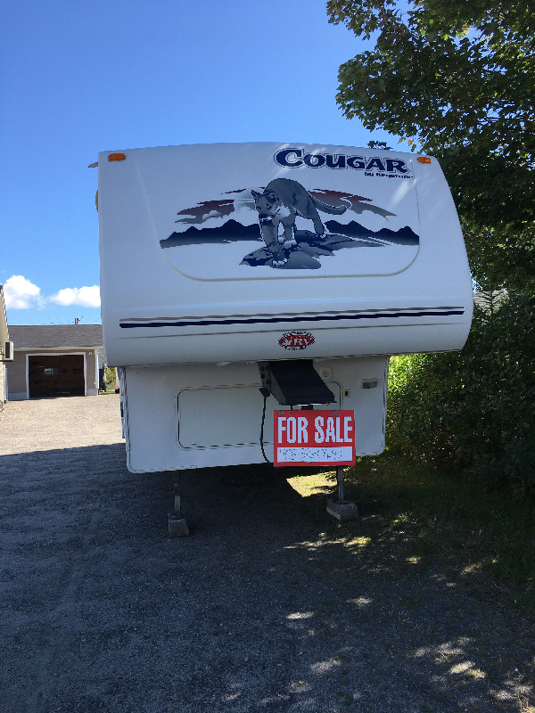 2005 Cougar 29’ 5th Wheel in Travel Trailers & Campers in North Bay