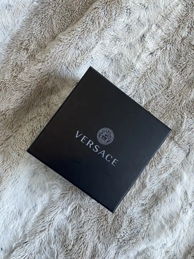 Versace Mens Reversible Belt Brand New in Box in Men's in City of Toronto - Image 7